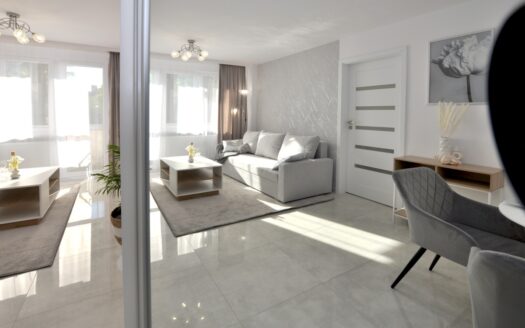 Apartament | 1 Piętro | Prywatny Parking | Balkon