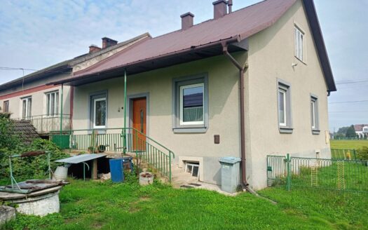 Dom do zamieszkania w cichej okolicy, działka 62ar