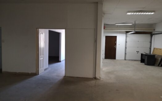 Budynek biurowo magazynowy