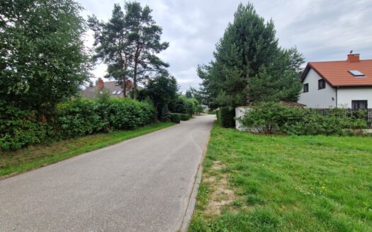 Piękna działka budowlana w Kajetanach