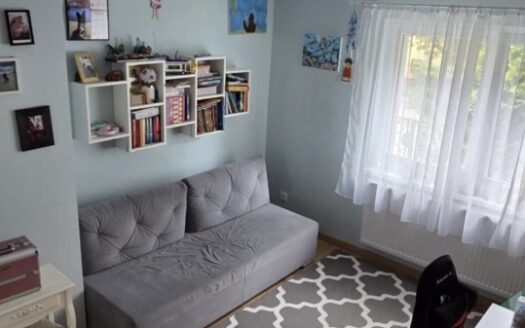 Parter domu z tarasem i ogrodem