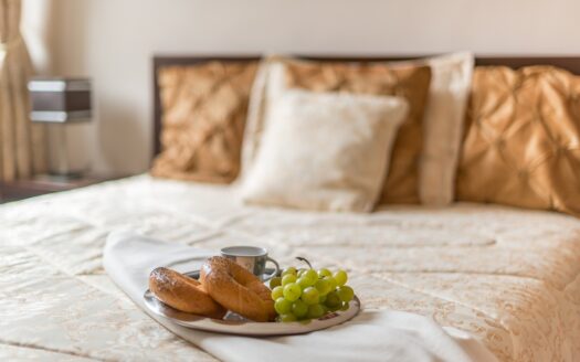 2 pokojowe w kamienicy na Freta po remoncie