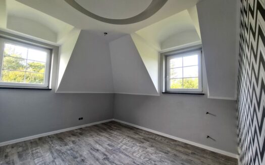 DOM DO WYKOŃCZENIA, ŚWIERCHOWA, JASŁO