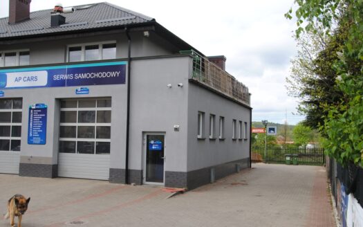 Warsztat samochodowy Budynek usługowo-mieszkalny