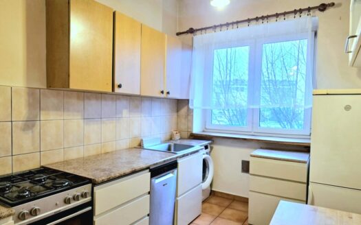 Kopińska, Stara Ochota kamienica 3,06 m wysokie