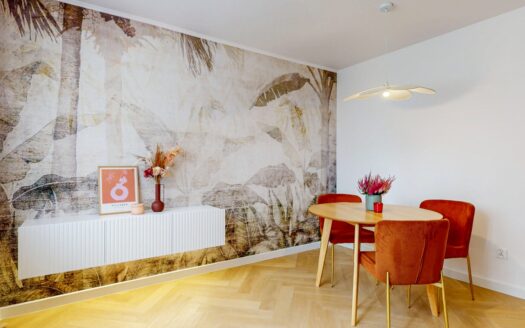 Mokotów: 3 ustawne pokoje + kuchnia, po remoncie