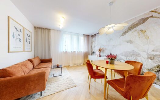 Mokotów: 3 ustawne pokoje + kuchnia, po remoncie