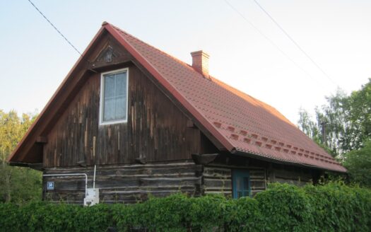 chata wiejska z bali siedlisko odnowiona