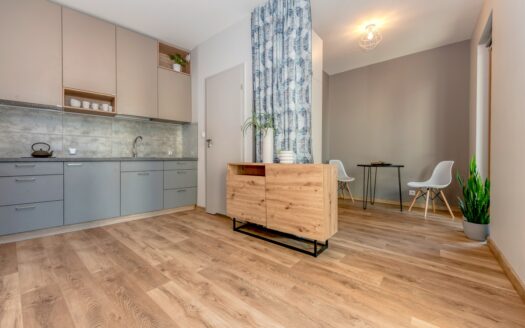 Z ogrodem Biały Prądnik 25 m2 all. ok. 2700 zł