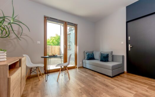 Z ogrodem Biały Prądnik 25 m2 all. ok. 2700 zł