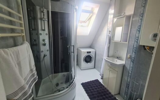 2-pokoje, niskie opłaty. Inwestycyjne.