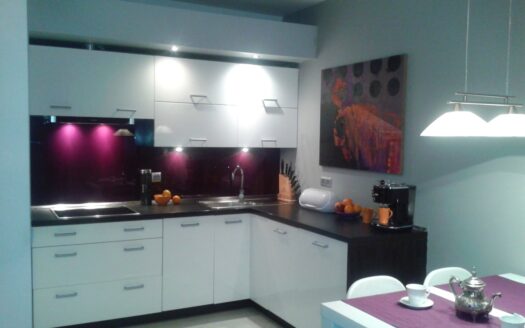 2 pokojowe, 52 m, wysoki standard, blisko metra.