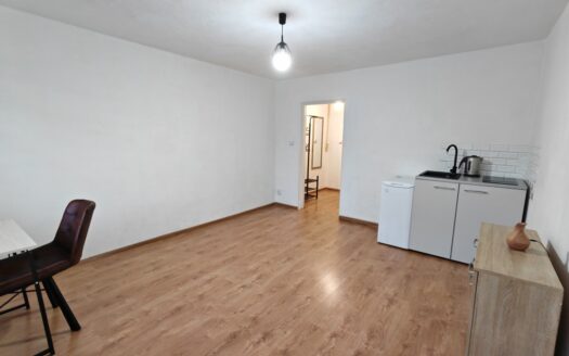 Ustawna kawalerka w Częstochowie na Tysiącleciu