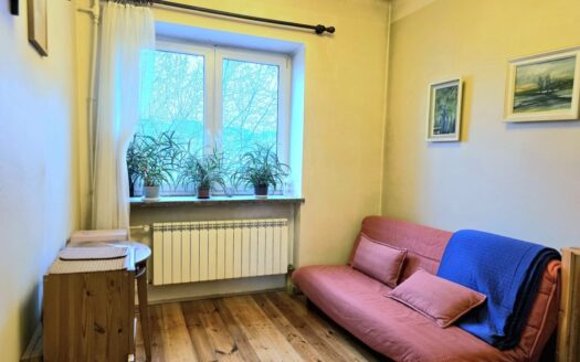 Kopińska, Stara Ochota kamienica 3,06 m wysokie