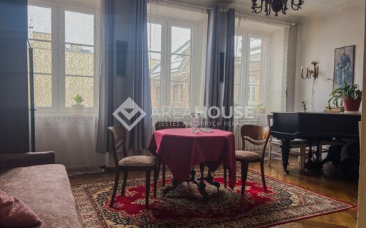 Bez Prowizji!- Przedwojenna kamienica | 3 pokoje