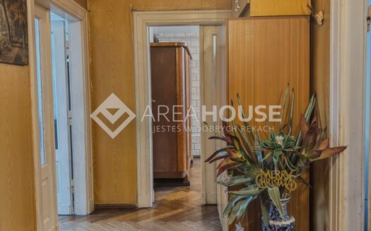 Bez Prowizji!- Przedwojenna kamienica | 3 pokoje