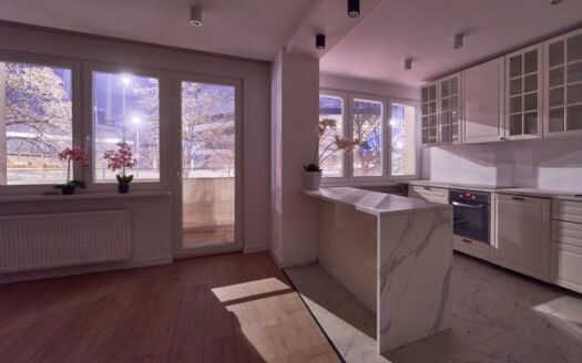 TOP lokalizacja! 2pok przy spodku! Po remoncie!