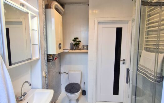 2-pokoje, po remoncie, bezczynszowe. Inwestycyjne