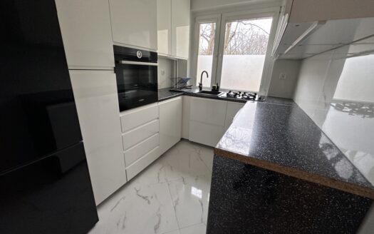 47m² | 2p | Komórka | Balkon | Bezpośrednio