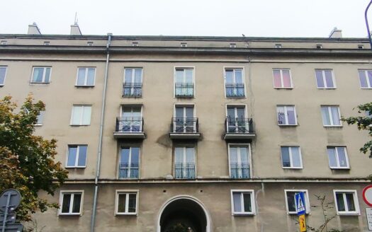 KONKURS NA SPRZEDAŻ CAŁOŚCI POWIERZCHNI STRYCHÓW