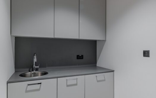 Biuro 89 mkw 3 gabinety/super układ