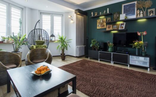 Słoneczne w klimatycznej kamienicy i sercu Gdyni