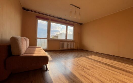 widna kuchnia, loggia 3m2, piwnica 4m2. Wsch-Zach