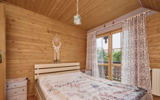 Artystyczny dom z ogrodem japońskim