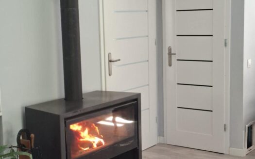 kameralny dom z bajkowym ogrodem