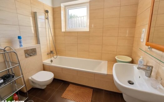 SPRZEDAŻ BEZPOŚREDNIA – MIESZKANIE, USTROŃ-PONIWIEC