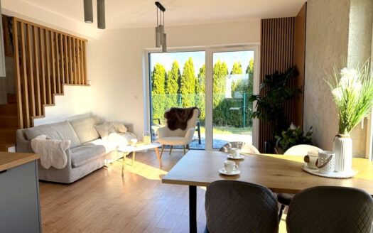 Nowy wykończony dom, Łąka – 10 km od centrum