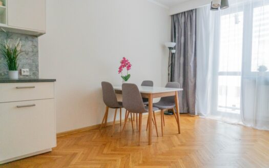 CICHE PRZESTRONNE/ Rondo ONZ/ ŚRÓDMIEŚCIE /3 POK