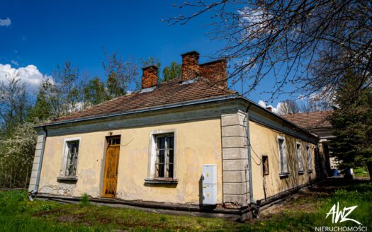 Na sprzedaż zabytkowy DWÓR POLSKI z XIX wieku