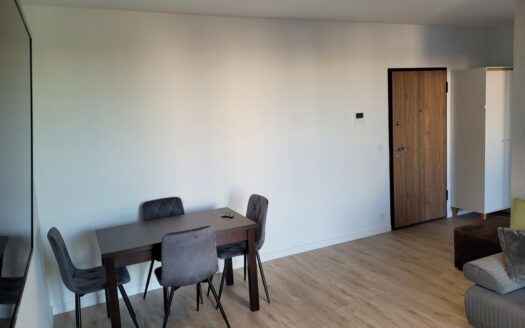 Apartament 50m,metro,garaż,komorka