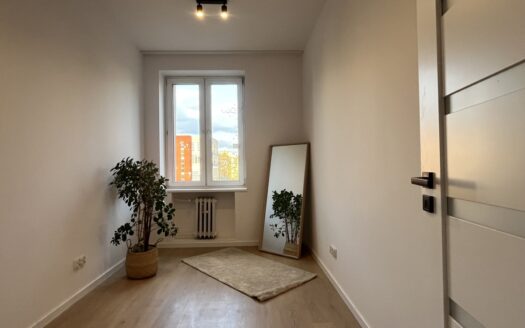 3 rozkładowe pokoje, garderoba, pralnia, pod klucz