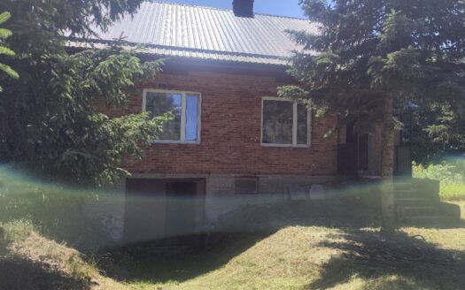 Dom wolnostojący w terenie zalesionym oaza spokoju