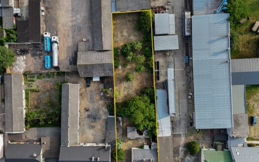 | Dom z dużą działką 1400 m² w centrum Kiszkowa |
